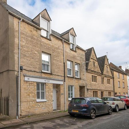 Katrinas Apartment By Treetop Property Cirencester Esterno foto