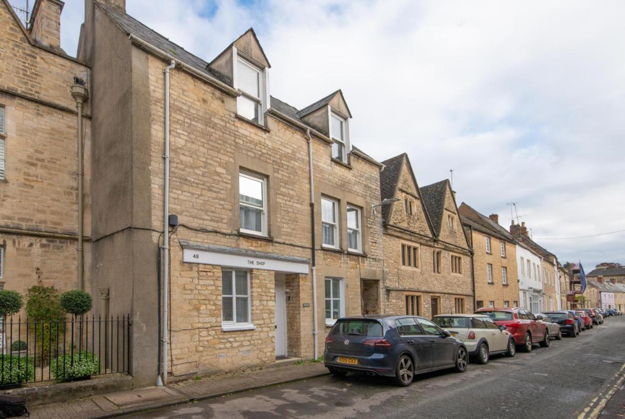 Katrinas Apartment By Treetop Property Cirencester Esterno foto